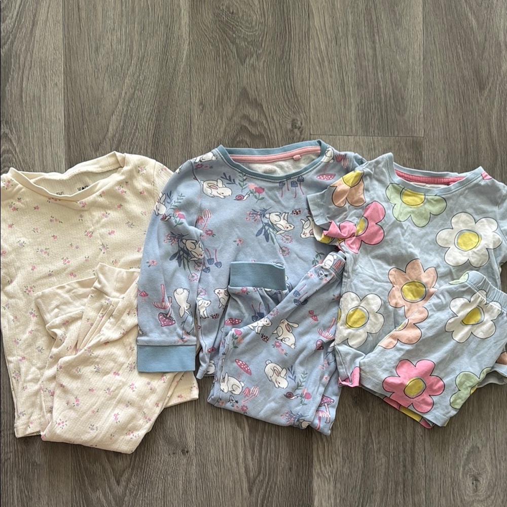 Toddler girl pajama set